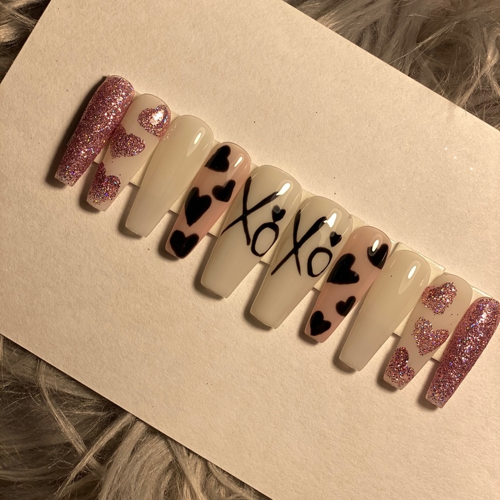 Soft White & Pink Valentines Press on Nails